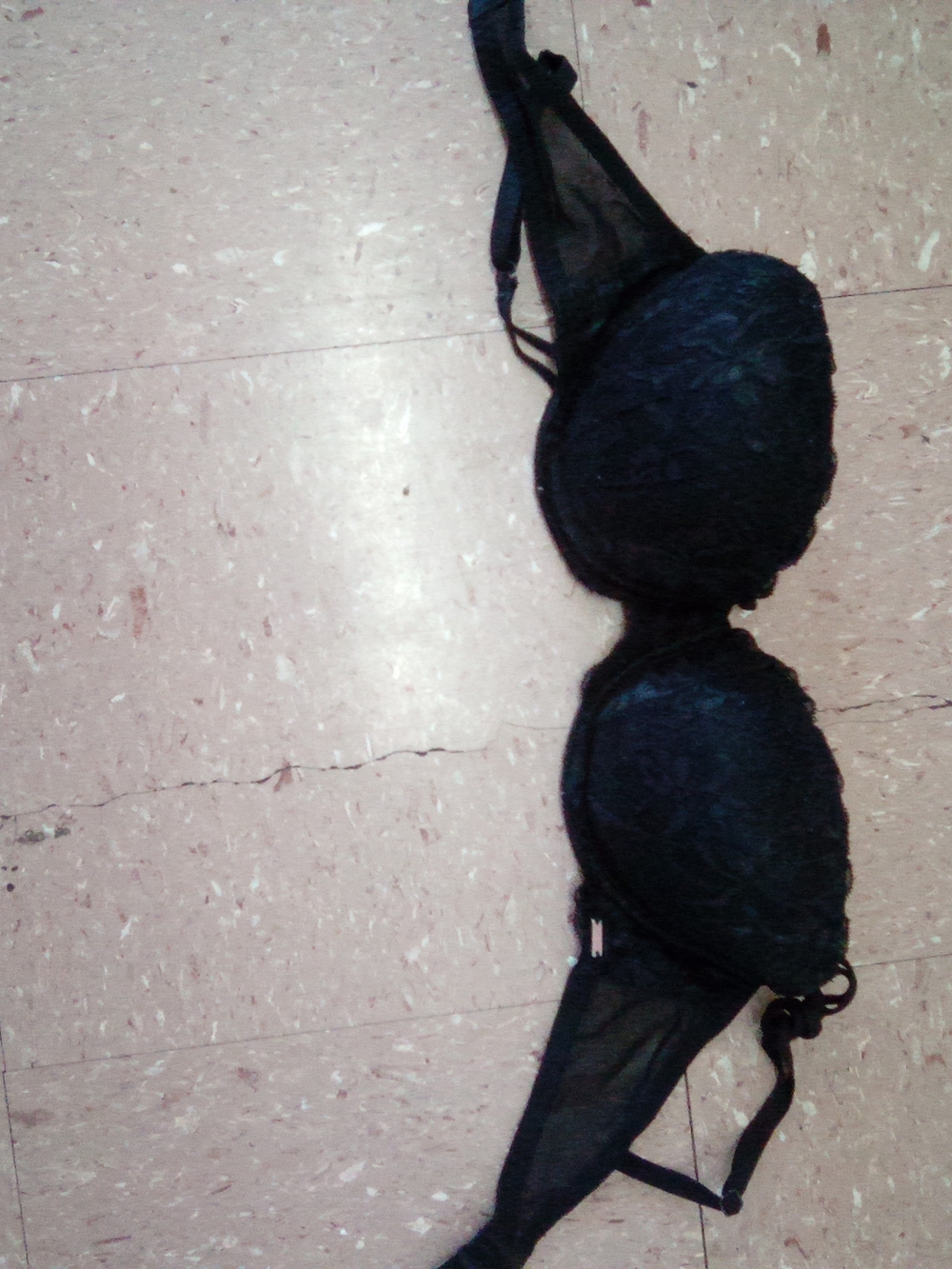 Victoria Secrets Black Lace Push-Up Bra - Women Intimates & Sleepwear 34D